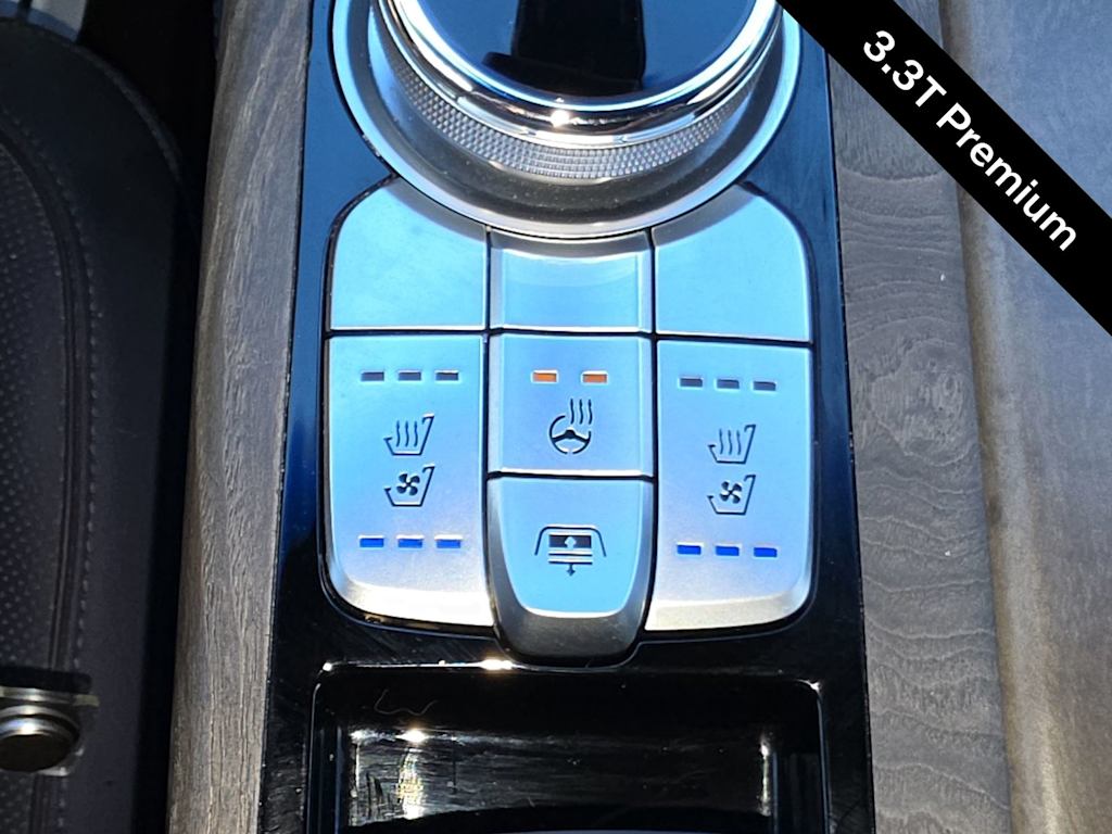 Thumbnail: 2020 Genesis G90 - 30