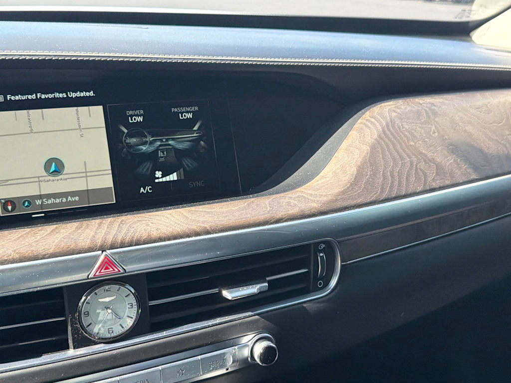 Thumbnail: 2020 Genesis G90 - 8