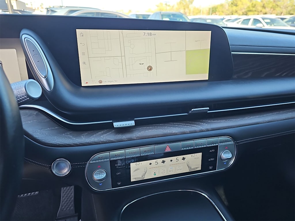 Thumbnail: 2023 Genesis G90 - 11