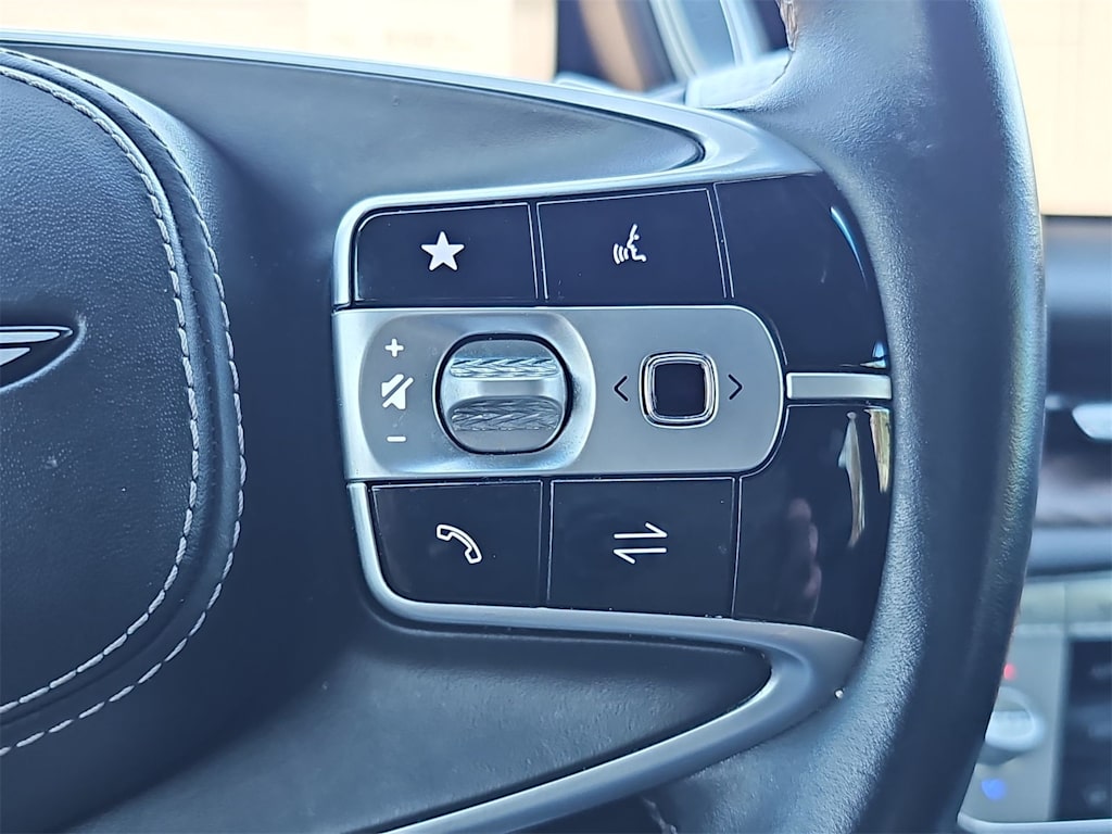 Thumbnail: 2023 Genesis G90 - 26