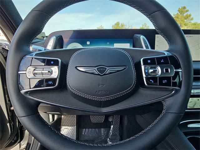 2025 Genesis G90  22