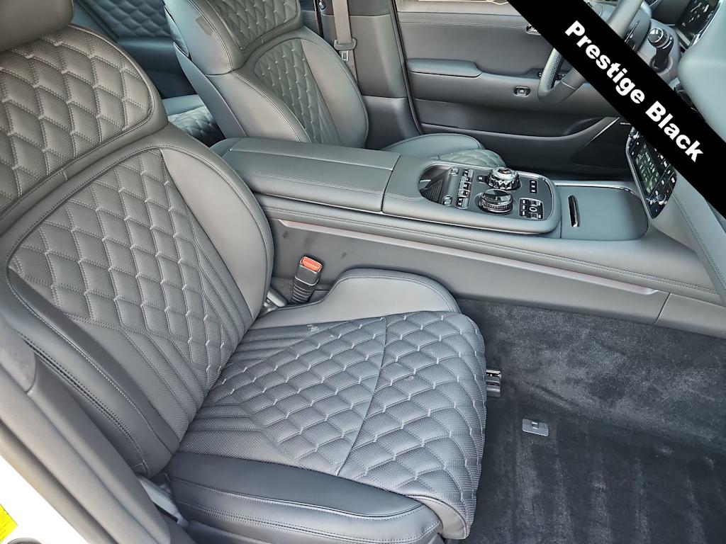 Thumbnail: 2026 Genesis G90 - 25