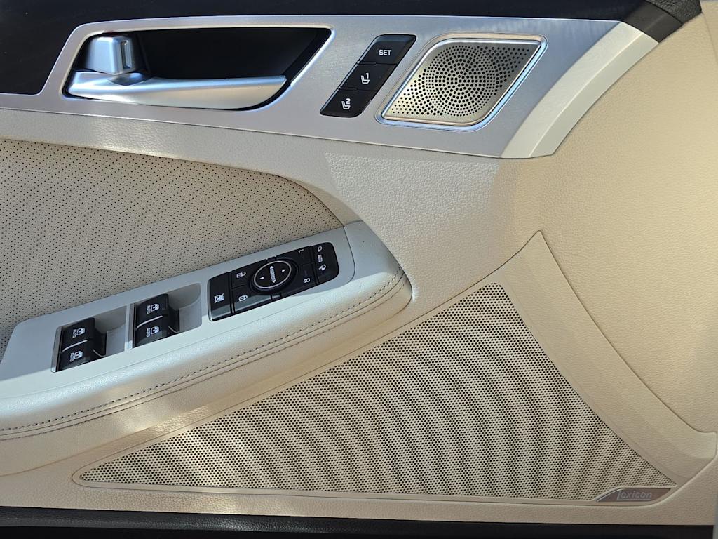 Thumbnail: 2020 Genesis G80 - 29