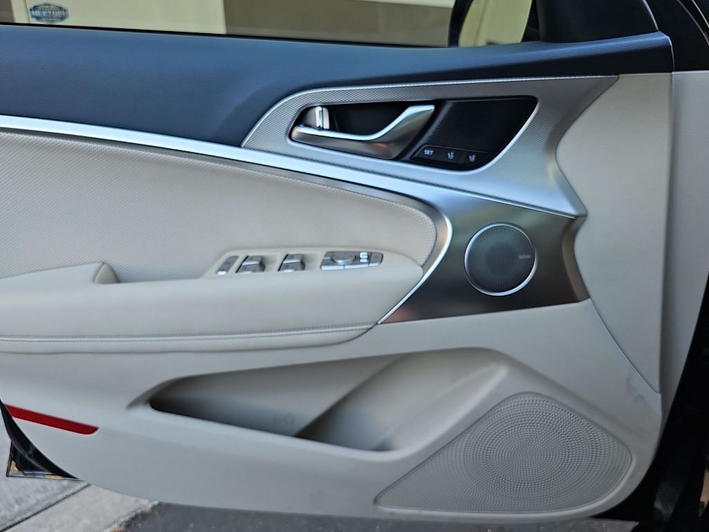 Thumbnail: 2026 Genesis G70 - 28