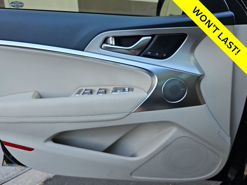 Thumbnail: 2026 Genesis G70 - 28