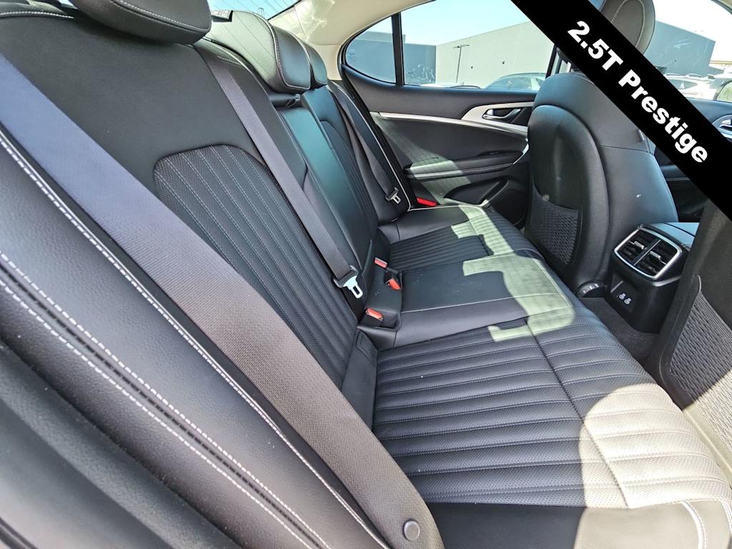 Thumbnail: 2026 Genesis G70 - 13