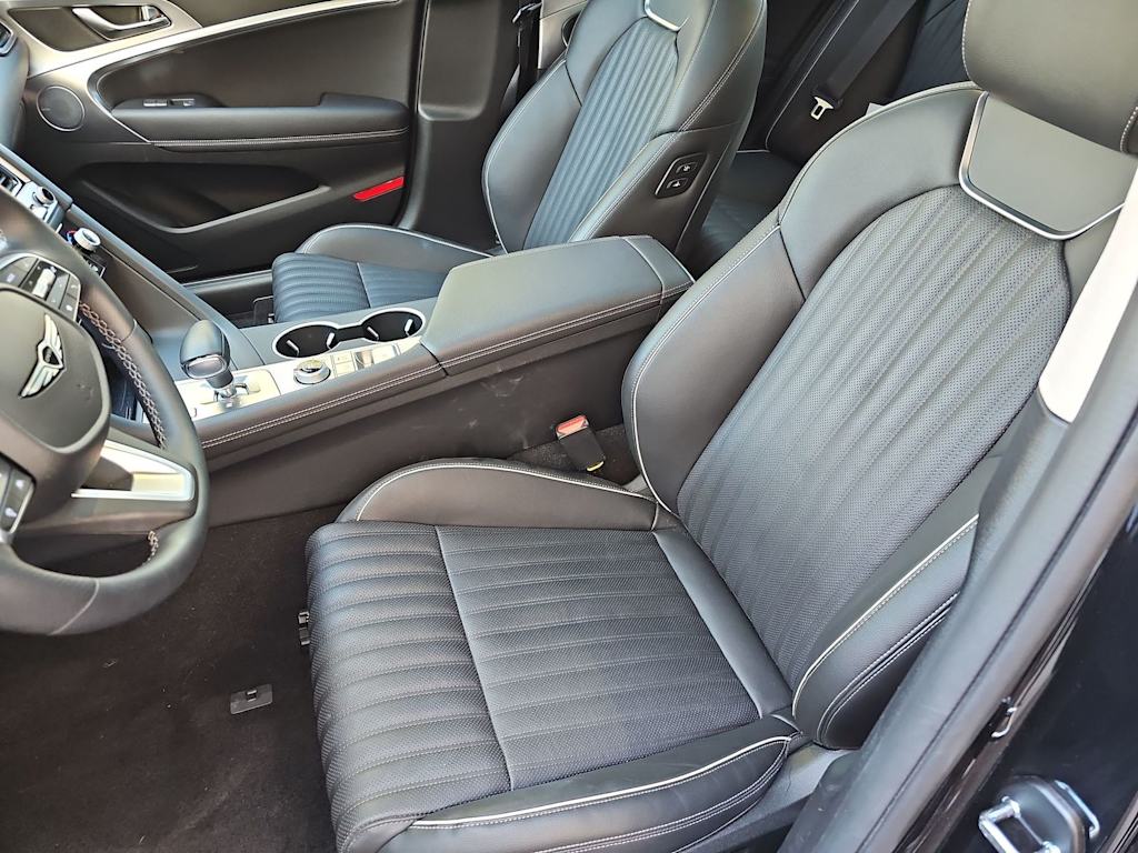 Thumbnail: 2026 Genesis G70 - 10