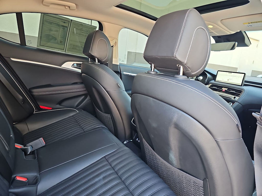 Thumbnail: 2026 Genesis G70 - 12