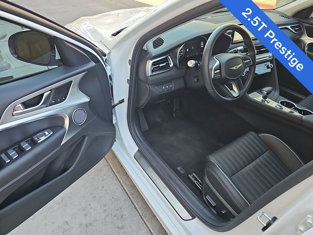 Thumbnail: 2026 Genesis G70 - 2