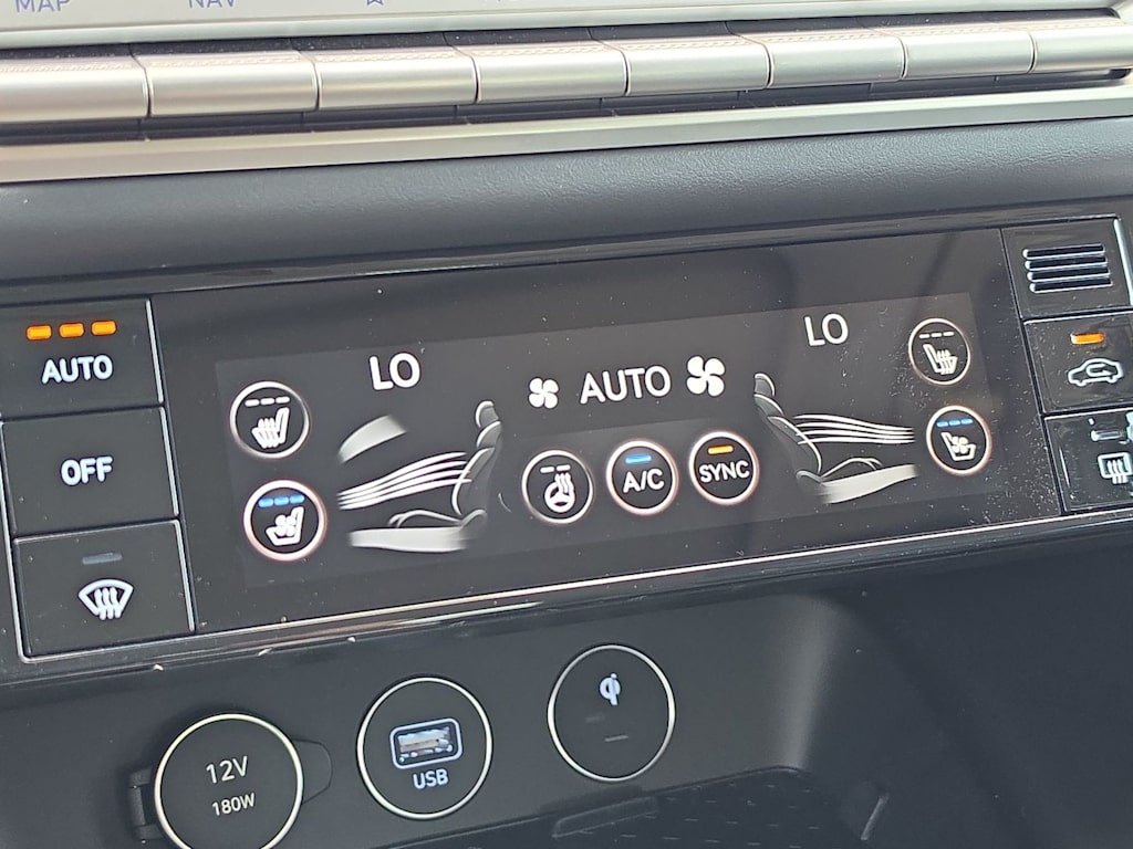 Thumbnail: 2026 Genesis G70 - 28