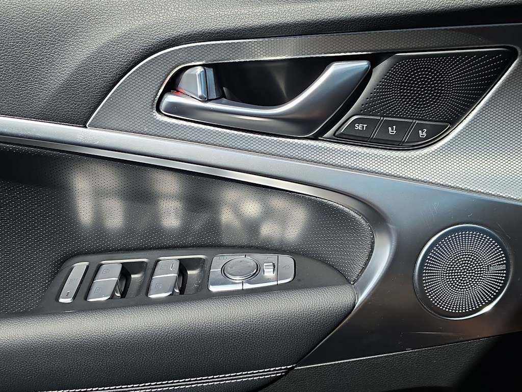 Thumbnail: 2026 Genesis G70 - 26
