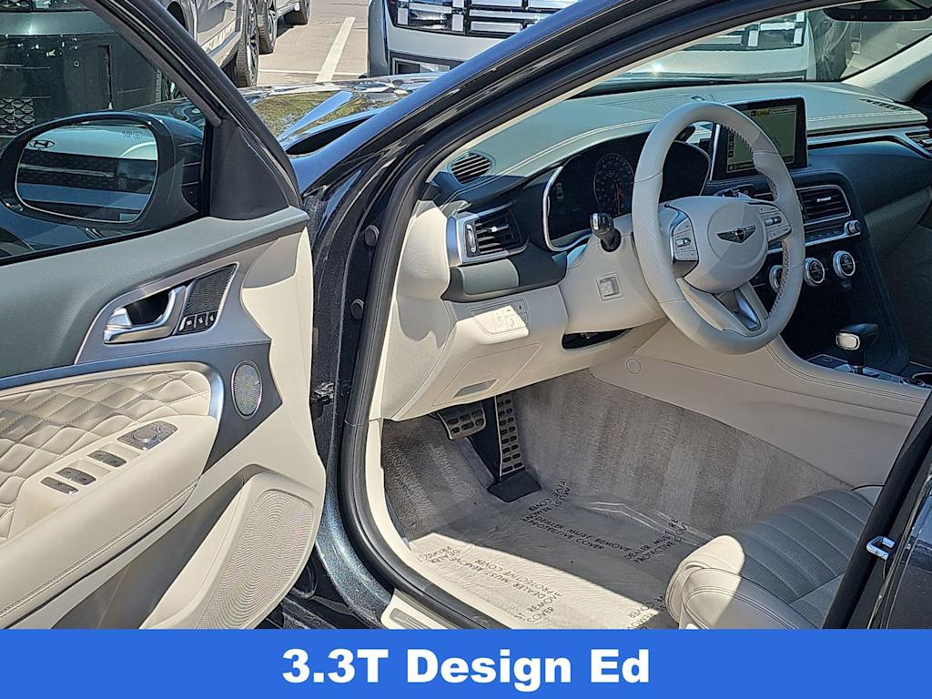 Thumbnail: 2019 Genesis G70 - 8
