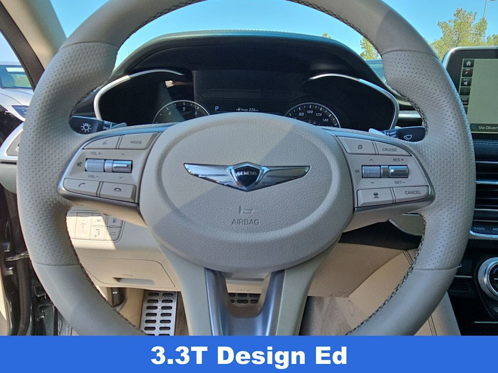 Thumbnail: 2019 Genesis G70 - 9