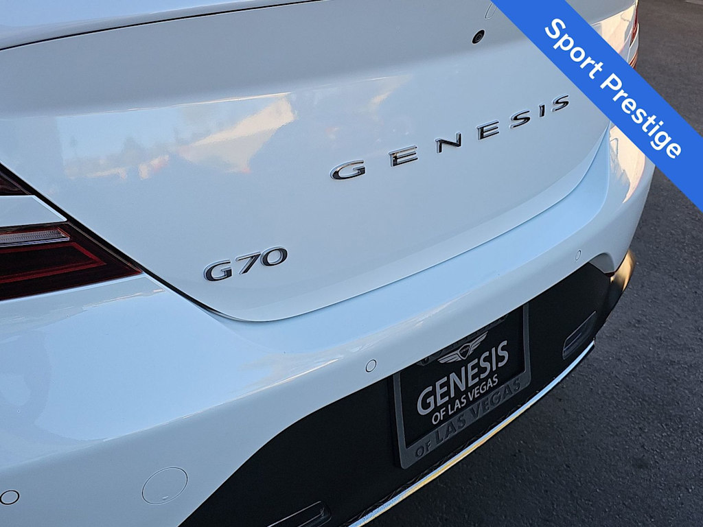Thumbnail: 2023 Genesis G70 - 7