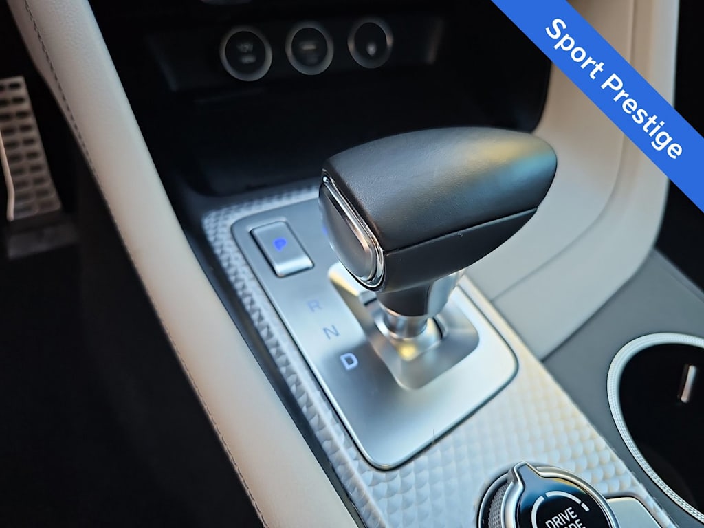 Thumbnail: 2023 Genesis G70 - 16