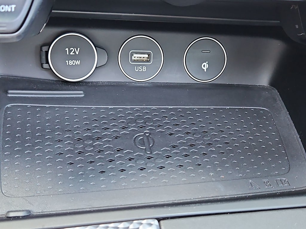 Thumbnail: 2023 Genesis G70 - 30