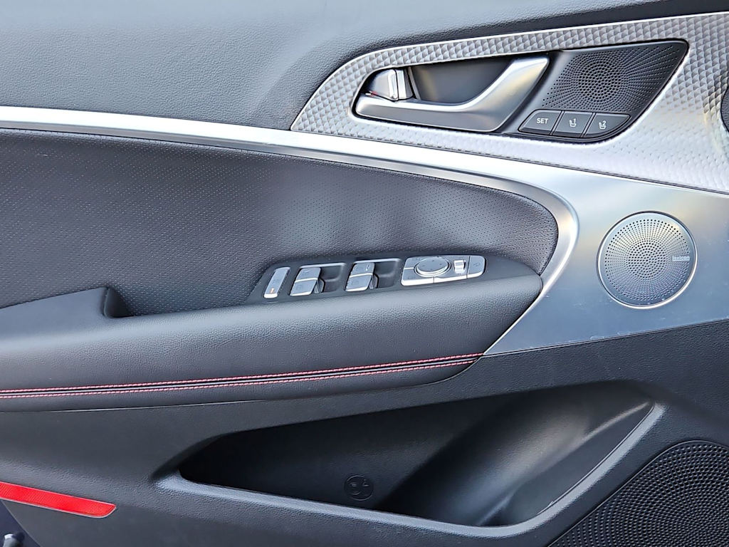 Thumbnail: 2023 Genesis G70 - 29