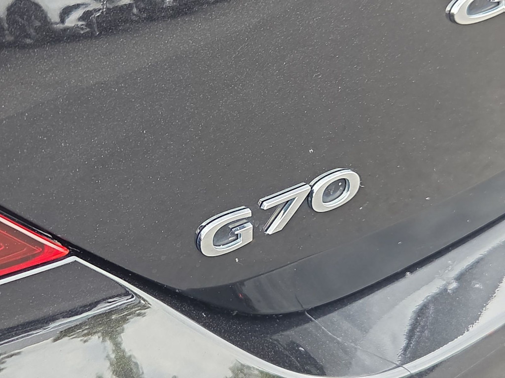 Thumbnail: 2022 Genesis G70 - 6