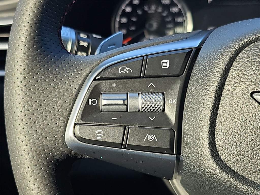 Thumbnail: 2026 Genesis G70 - 28