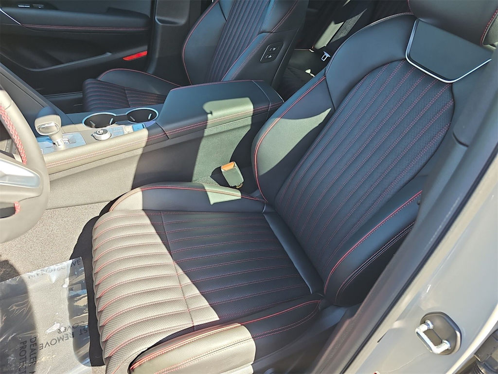 Thumbnail: 2026 Genesis G70 - 10