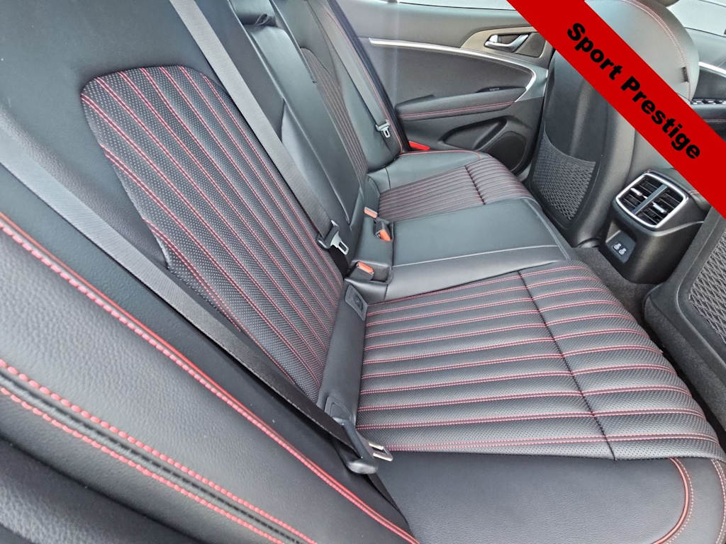 Thumbnail: 2026 Genesis G70 - 25