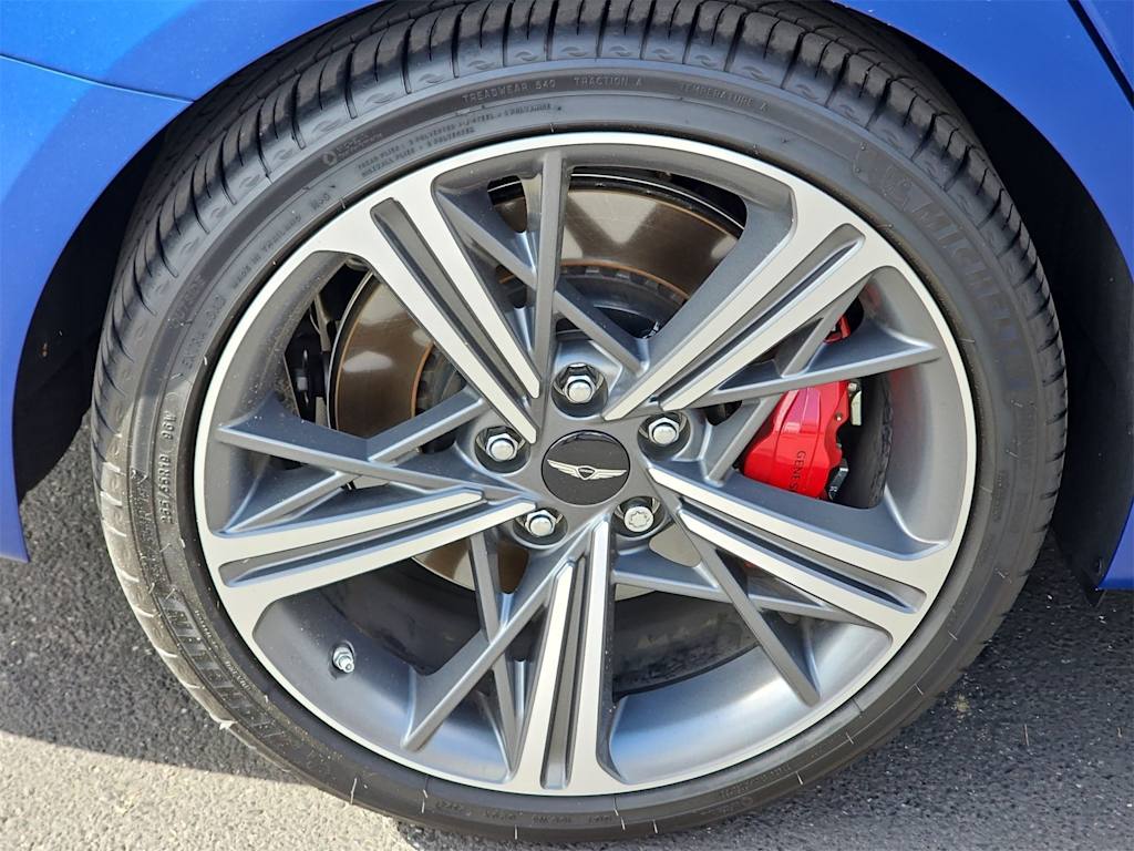 Thumbnail: 2025 Genesis G70 - 7