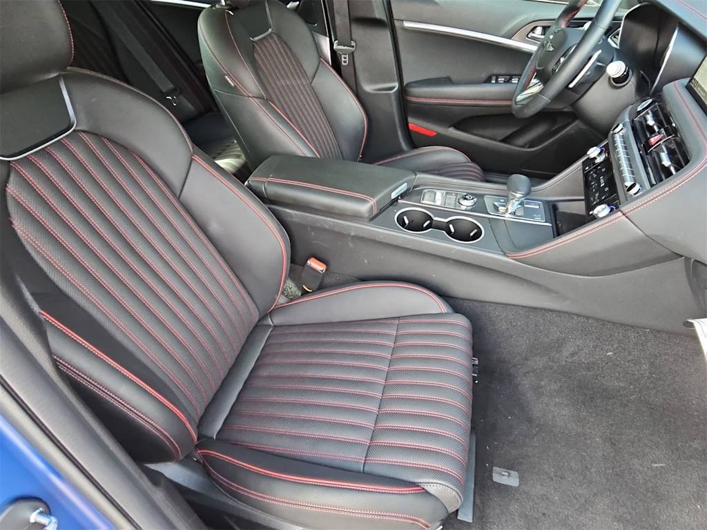 Thumbnail: 2025 Genesis G70 - 11