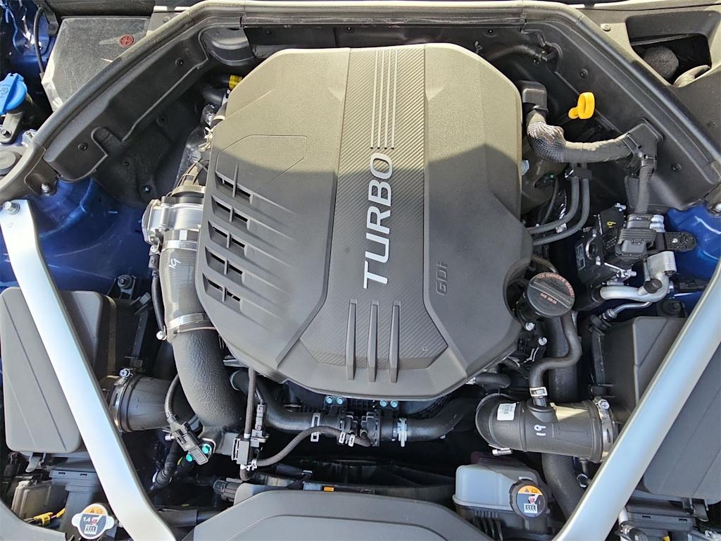 Thumbnail: 2025 Genesis G70 - 8