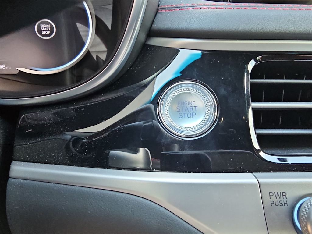 Thumbnail: 2025 Genesis G70 - 26