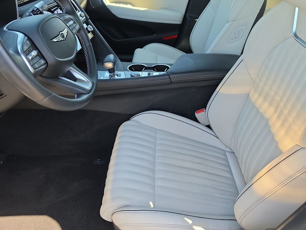 Thumbnail: 2026 Genesis G70 - 10