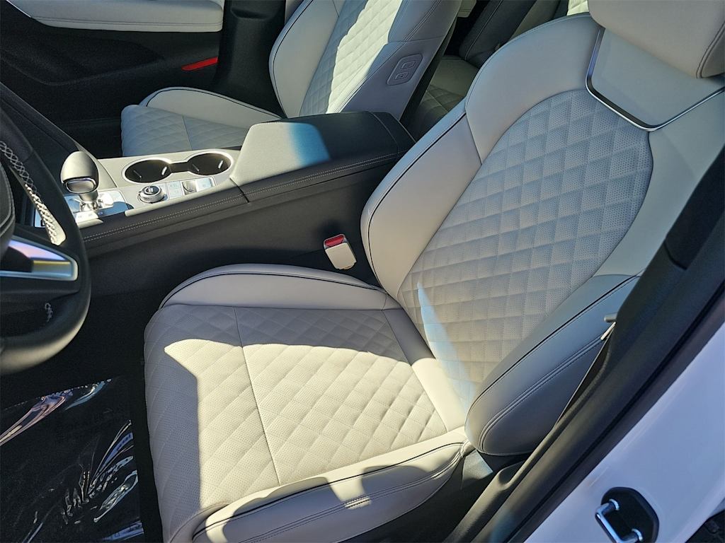 Thumbnail: 2025 Genesis G70 - 11