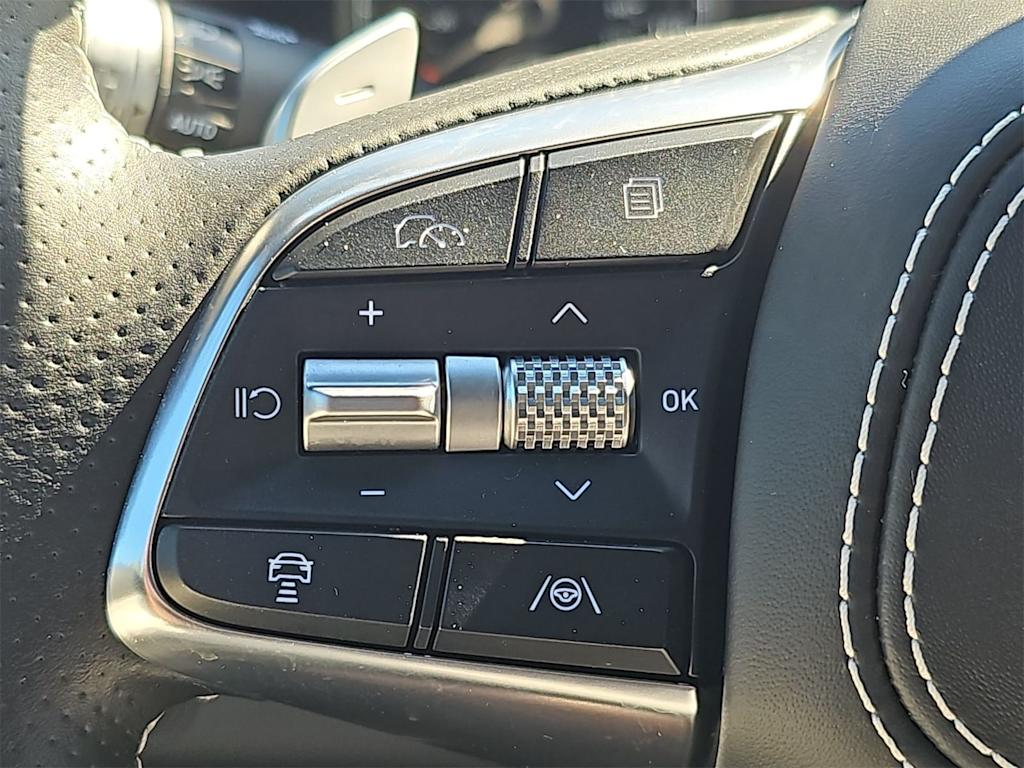 Thumbnail: 2025 Genesis G70 - 28