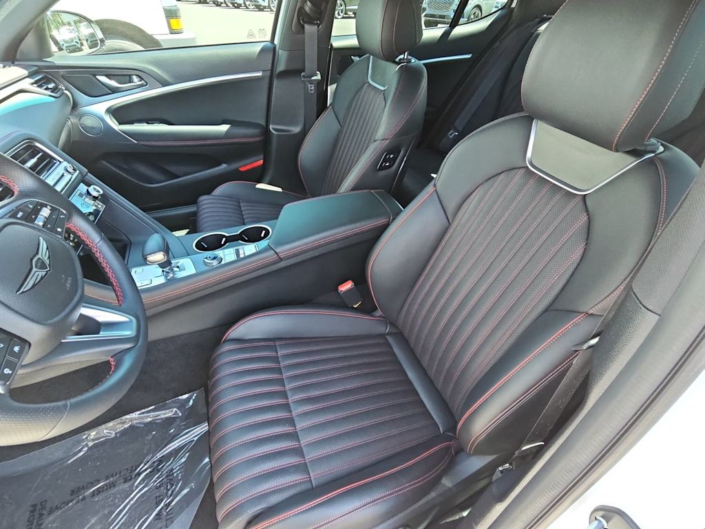 Thumbnail: 2025 Genesis G70 - 11