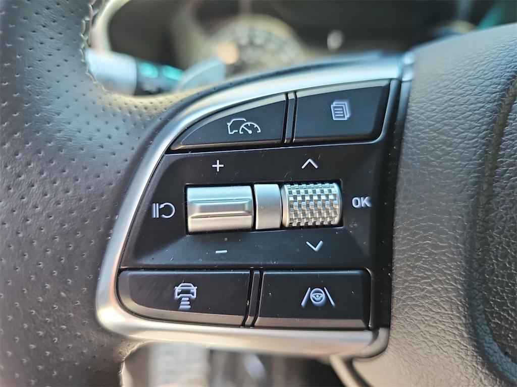 Thumbnail: 2025 Genesis G70 - 27