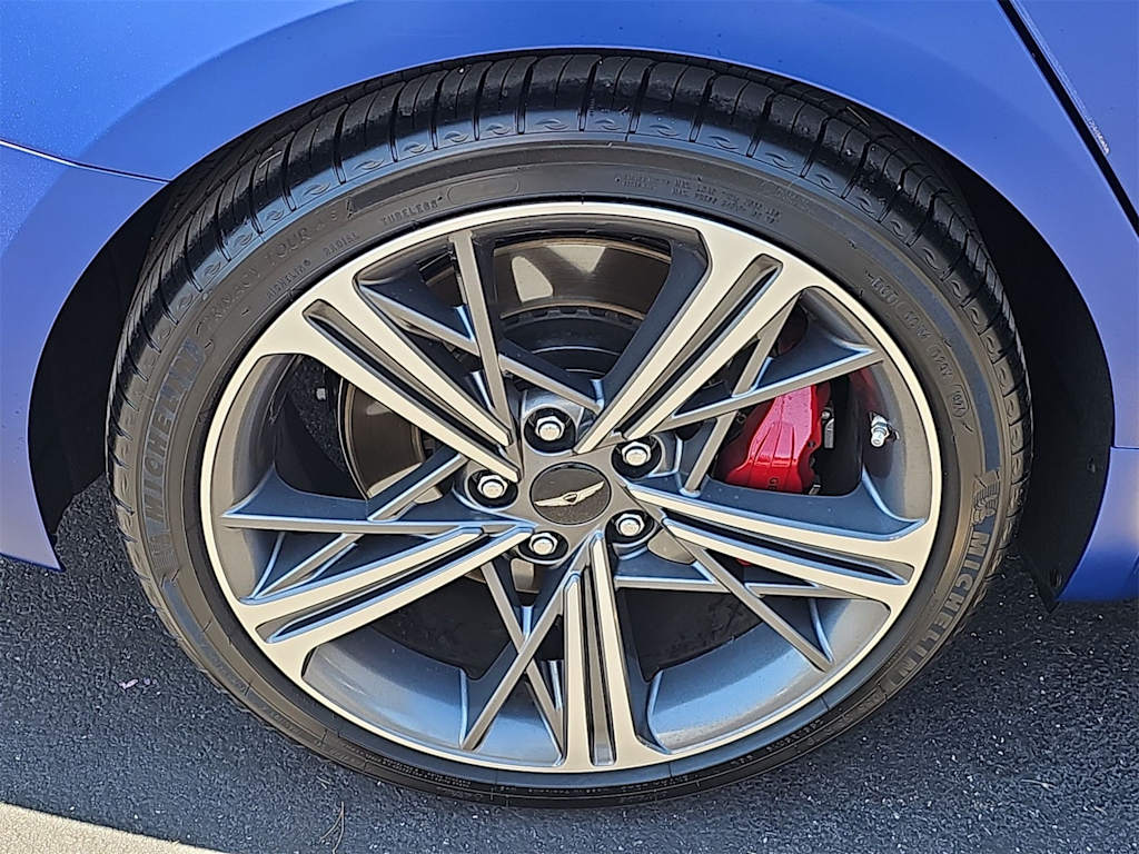 Thumbnail: 2025 Genesis G70 - 8