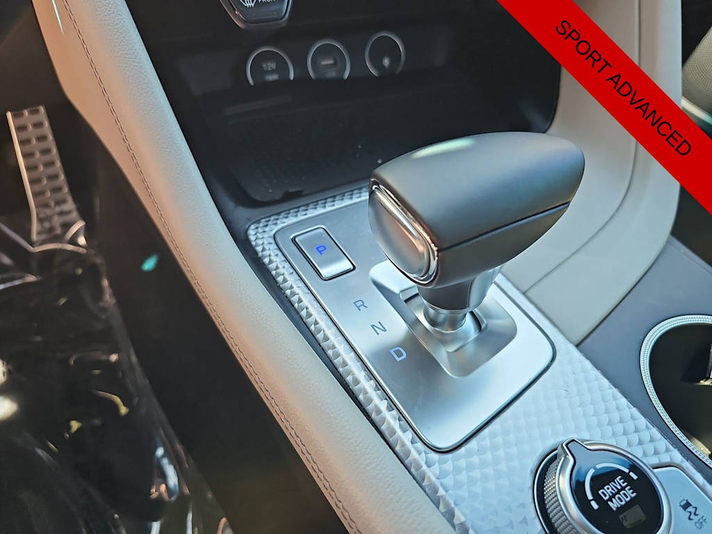 Thumbnail: 2023 Genesis G70 - 16
