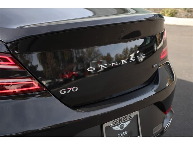 2023 Genesis G70 3.3T 22