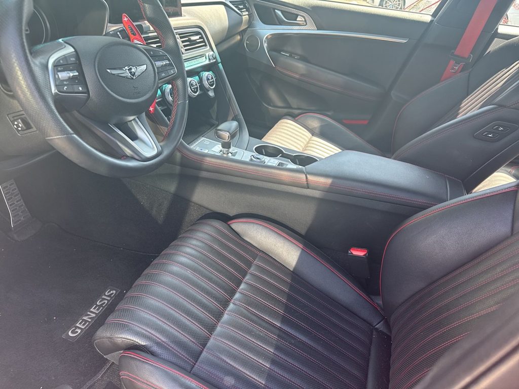 Thumbnail: 2022 Genesis G70 - 7