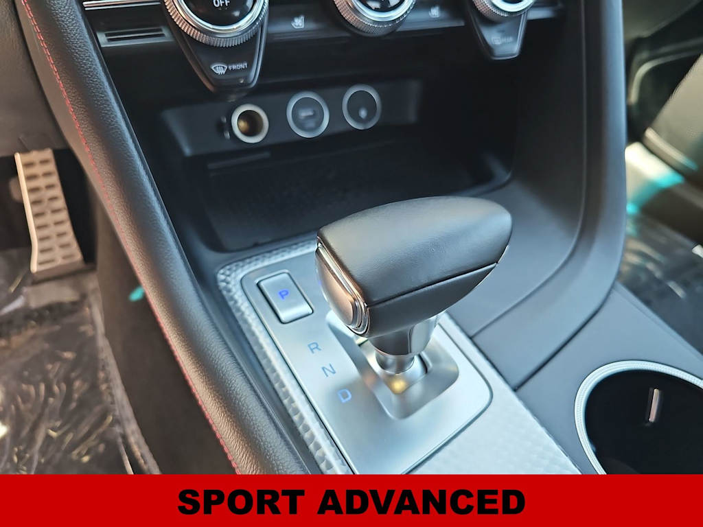 Thumbnail: 2022 Genesis G70 - 15