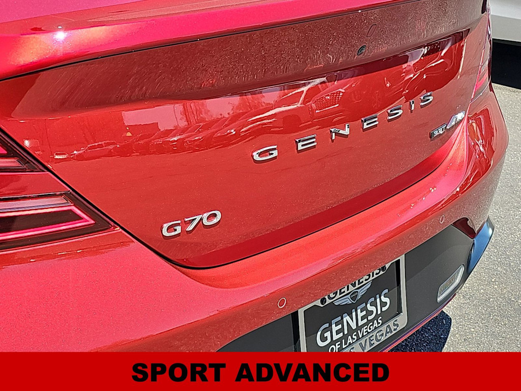 Thumbnail: 2022 Genesis G70 - 23