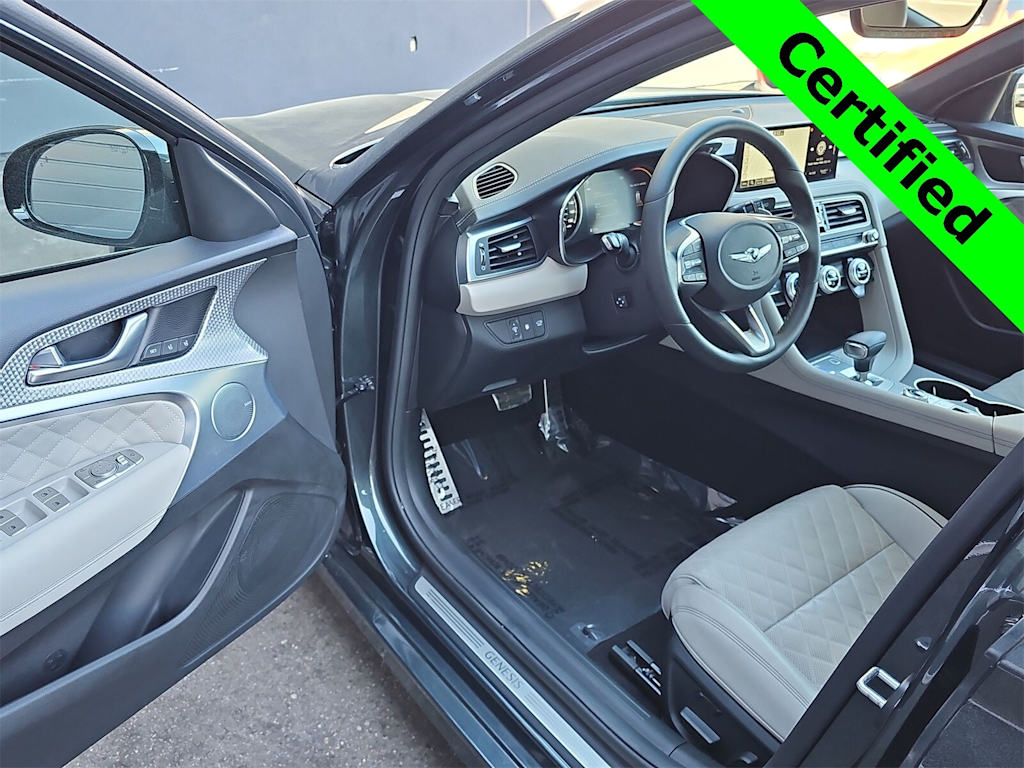 Thumbnail: 2023 Genesis G70 - 10