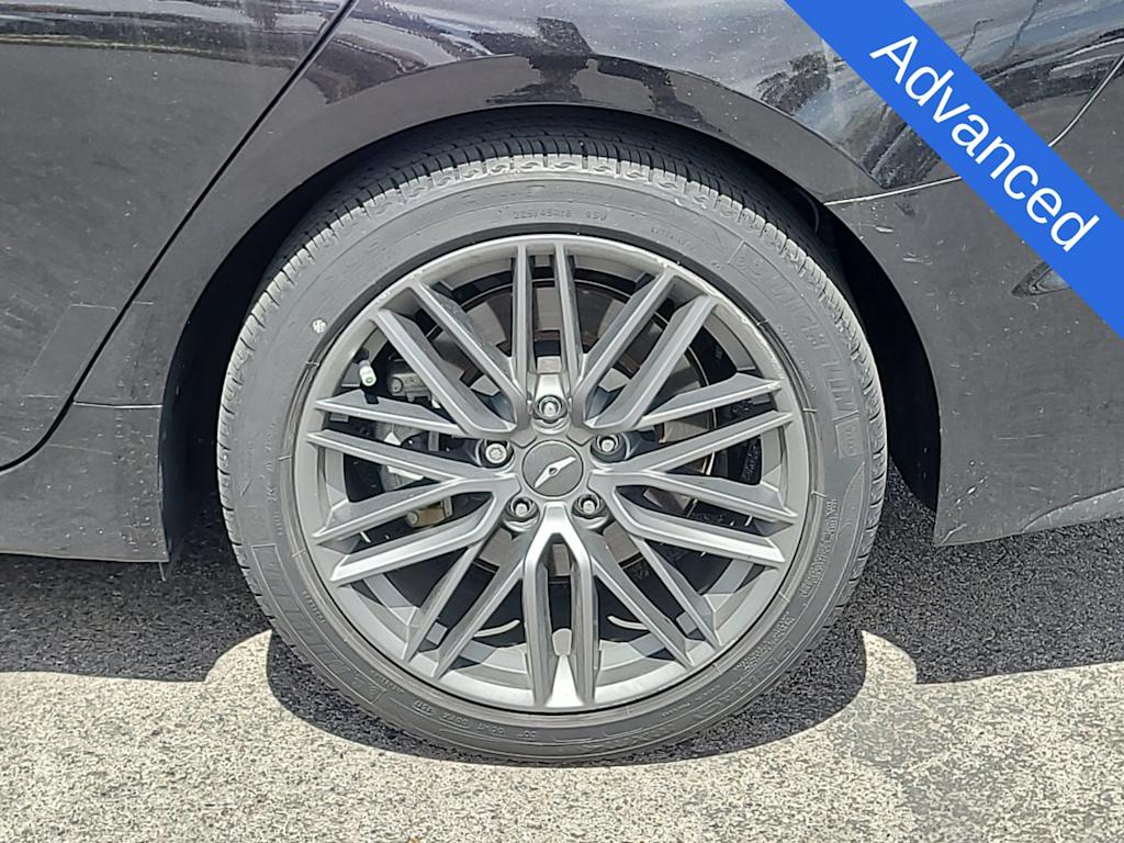 Thumbnail: 2019 Genesis G70 - 8