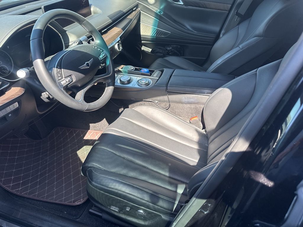 Thumbnail: 2023 Genesis G80 - 3