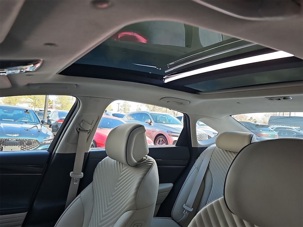 Thumbnail: 2023 Genesis G80 - 29