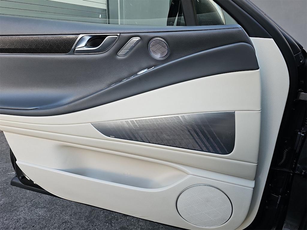 Thumbnail: 2023 Genesis G80 - 28