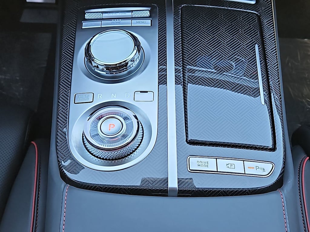 Thumbnail: 2024 Genesis G80 - 28