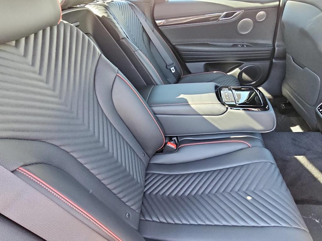 Thumbnail: 2024 Genesis G80 - 11
