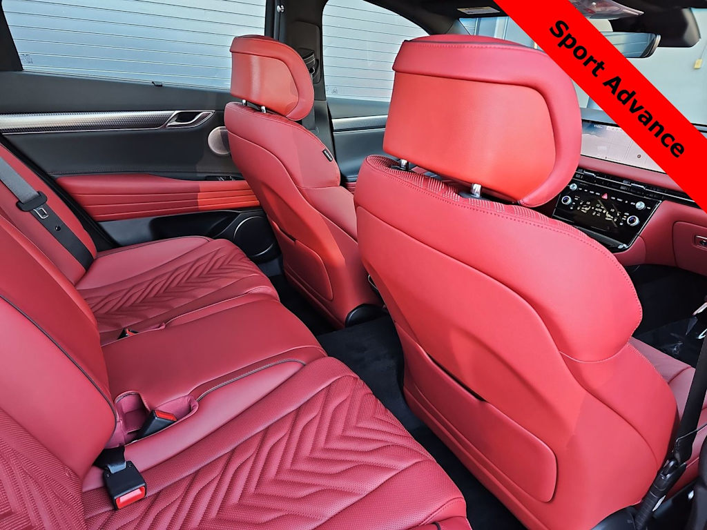 Thumbnail: 2025 Genesis G80 - 13