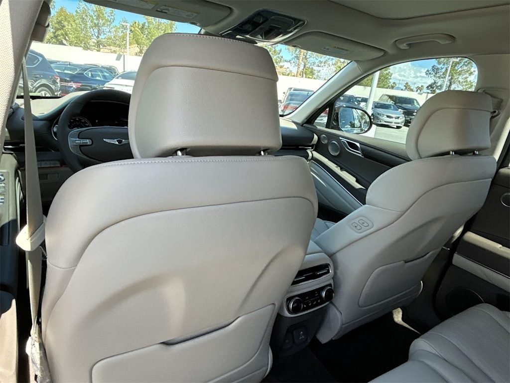 Thumbnail: 2024 Genesis GV80 - 12