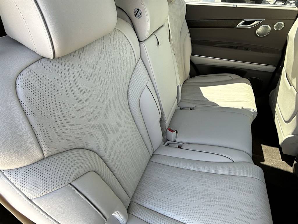 Thumbnail: 2024 Genesis GV80 - 25